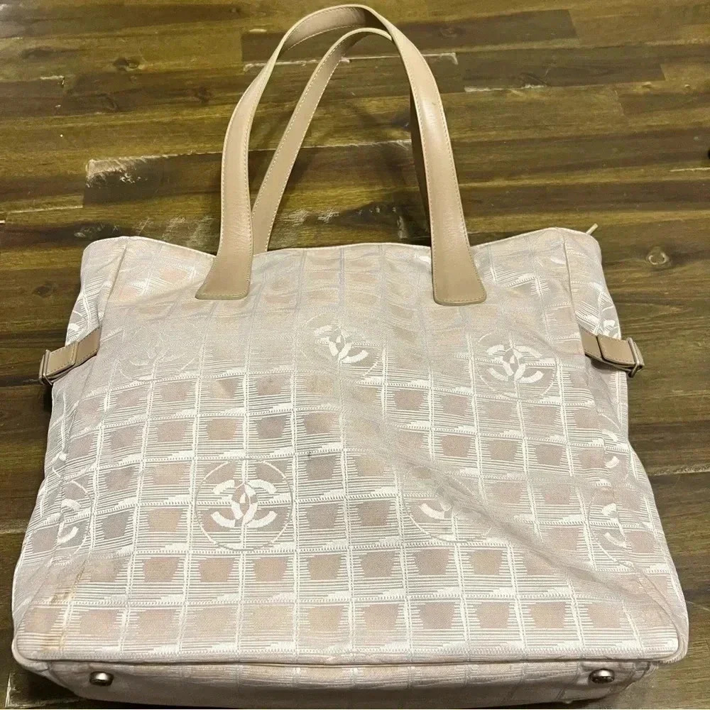 Chanel Travel Line Coco Tote CC Logo Monogram Beige Cream Nylon Vintage - Picture 4 of 17